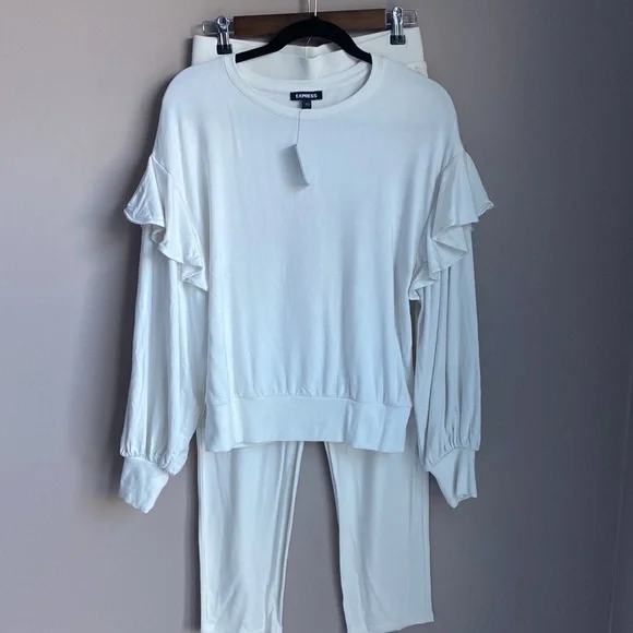 NWT Express Two Piece Lounge Sweatshirt and Pants Size S - Picture 3 of 10